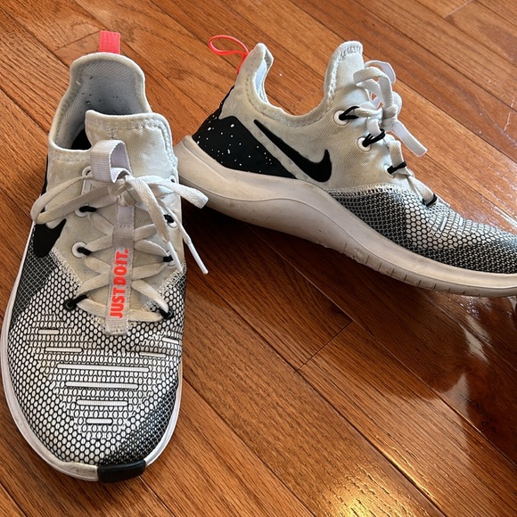 Nike Free TR8 training shoes - Picture 3 of 6
